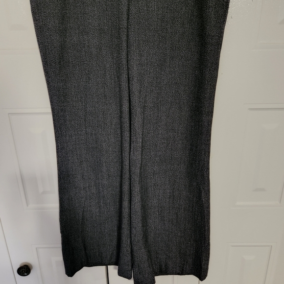 Vivienne - Picture 3 of 7